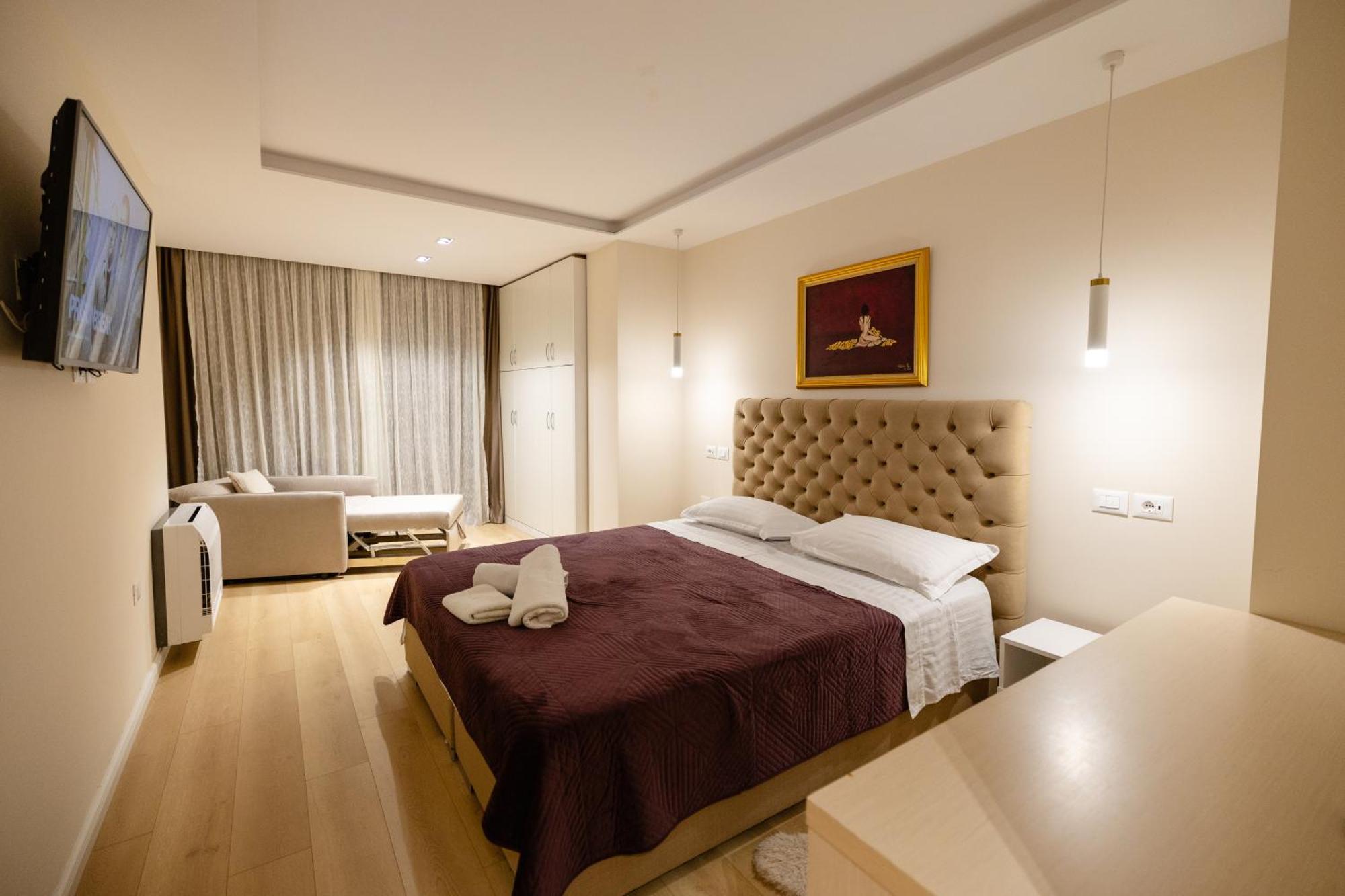 Luxury Center Observatori Apartment Tirana Exterior foto