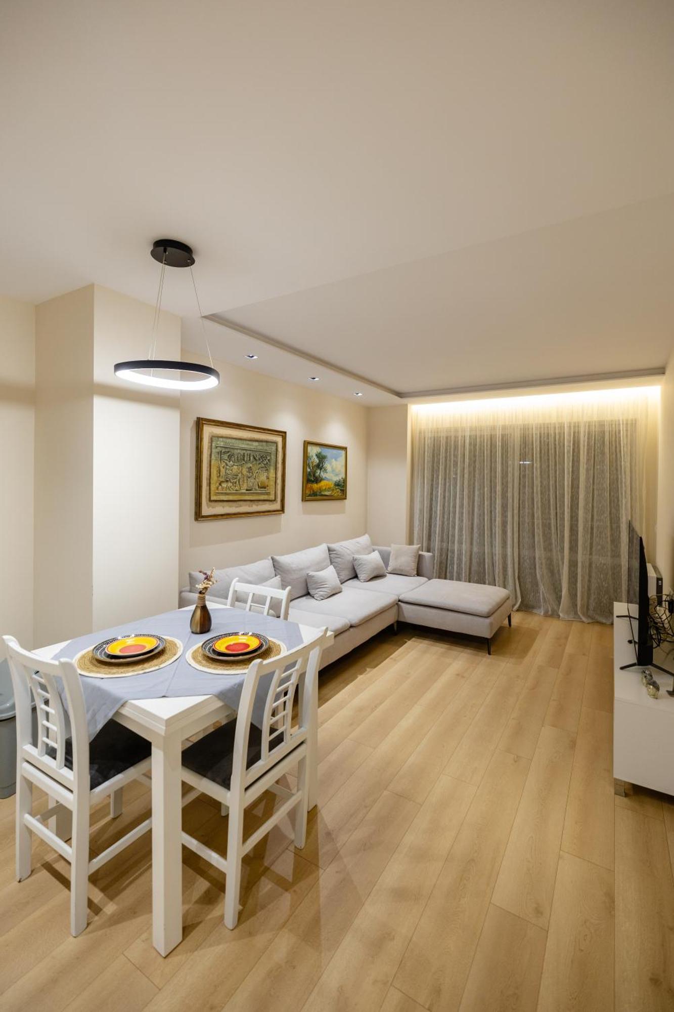 Luxury Center Observatori Apartment Tirana Exterior foto