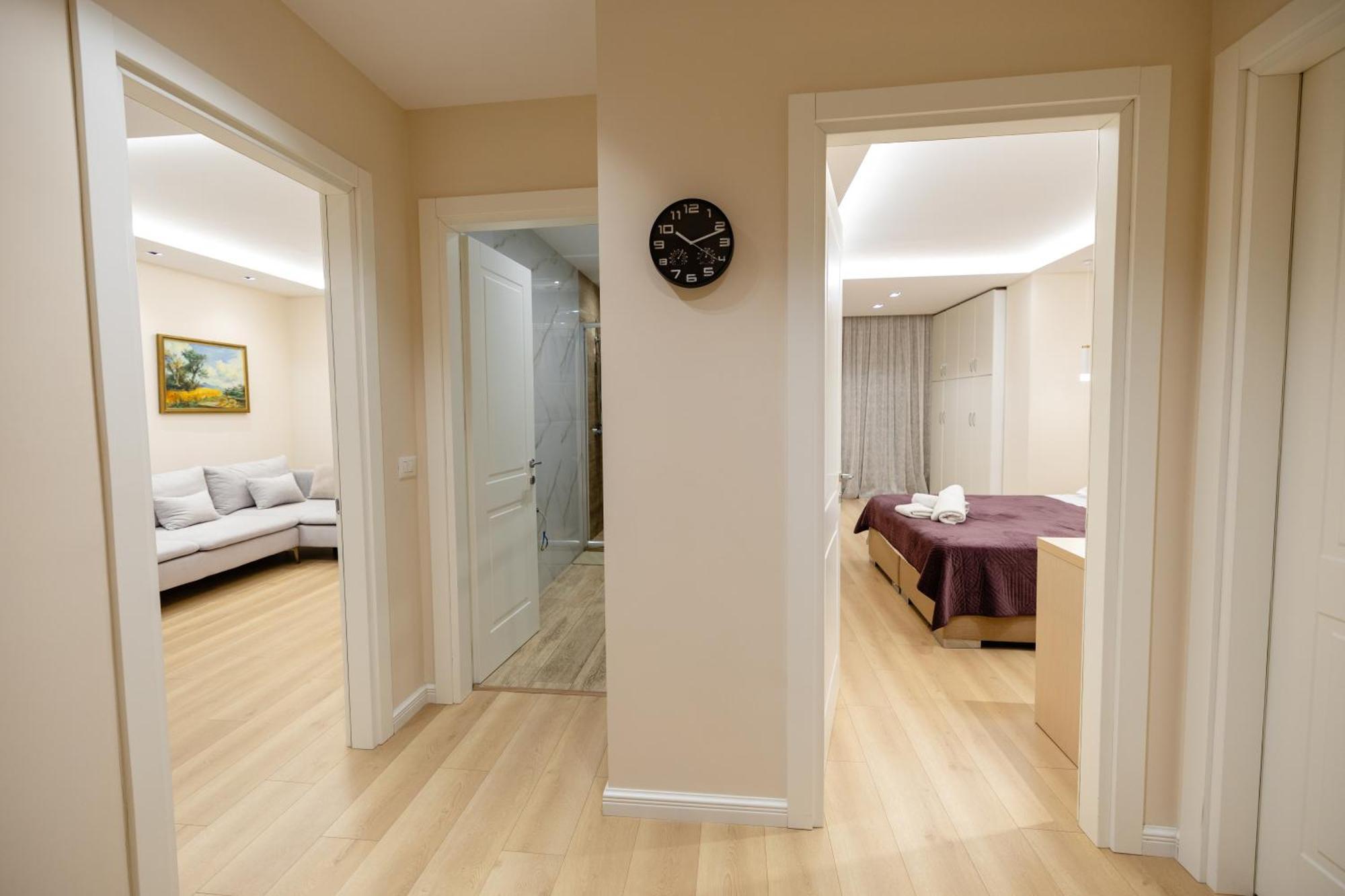 Luxury Center Observatori Apartment Tirana Exterior foto
