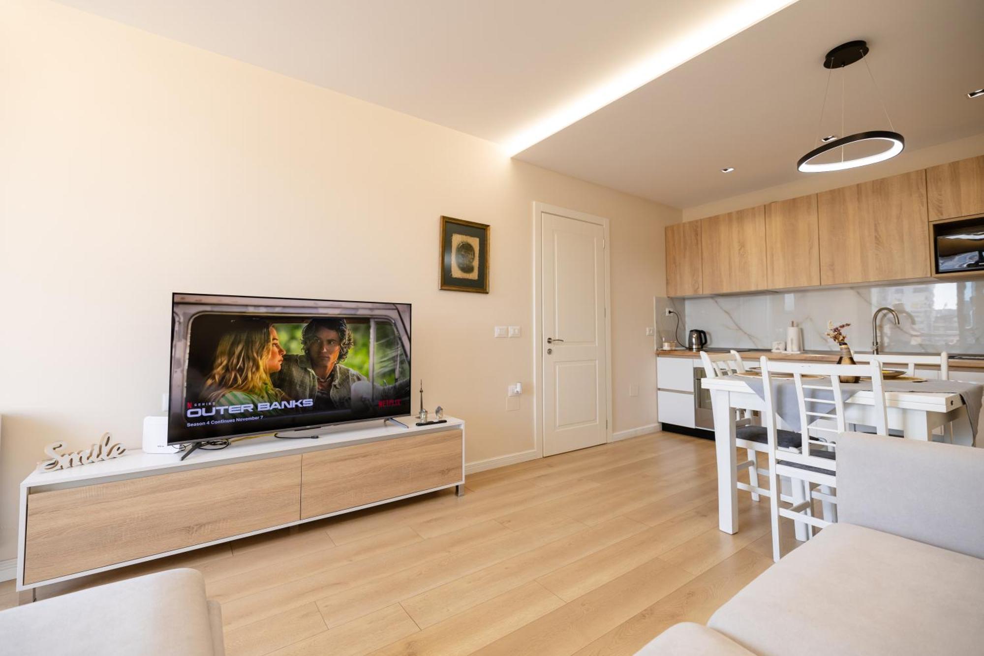 Luxury Center Observatori Apartment Tirana Exterior foto