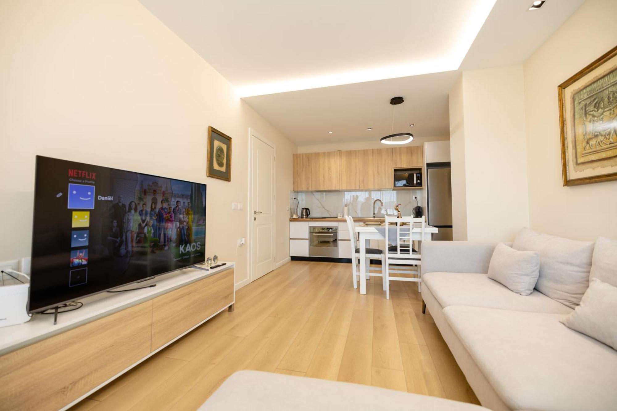 Luxury Center Observatori Apartment Tirana Exterior foto